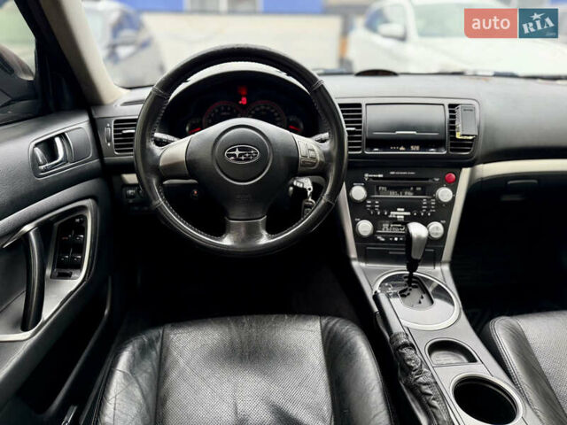 Сірий Субару Легасі, об'ємом двигуна 2 л та пробігом 274 тис. км за 5900 $, фото 15 на Automoto.ua