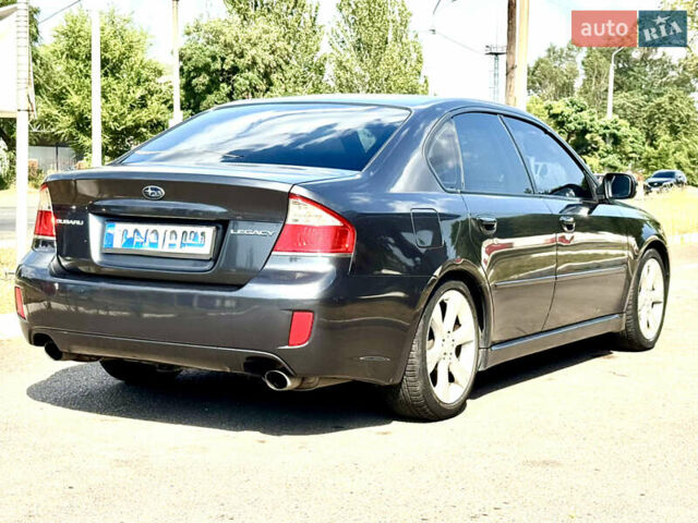 Серый Субару Легаси, объемом двигателя 0 л и пробегом 185 тыс. км за 4950 $, фото 4 на Automoto.ua