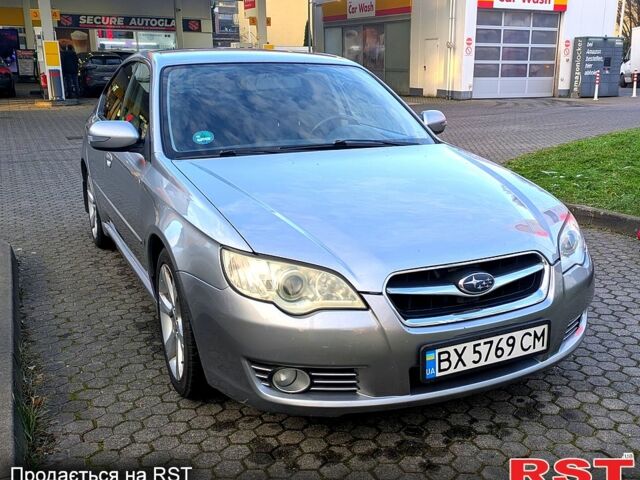 Серый Субару Легаси, объемом двигателя 2 л и пробегом 257 тыс. км за 5700 $, фото 2 на Automoto.ua