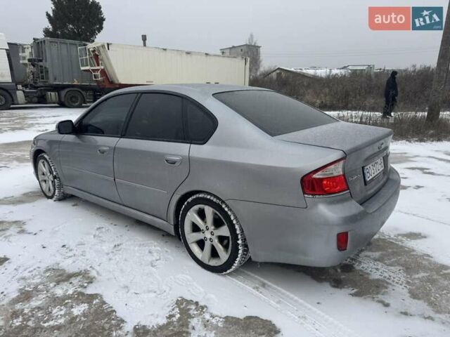 Сірий Субару Легасі, об'ємом двигуна 2 л та пробігом 244 тис. км за 5800 $, фото 3 на Automoto.ua
