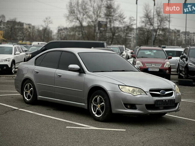 Серый Субару Легаси, объемом двигателя 2 л и пробегом 247 тыс. км за 3900 $, фото 3 на Automoto.ua