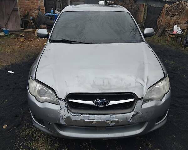 Сірий Субару Легасі, об'ємом двигуна 2 л та пробігом 340 тис. км за 5400 $, фото 1 на Automoto.ua