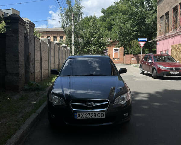 Сірий Субару Легасі, об'ємом двигуна 2 л та пробігом 165 тис. км за 7000 $, фото 5 на Automoto.ua