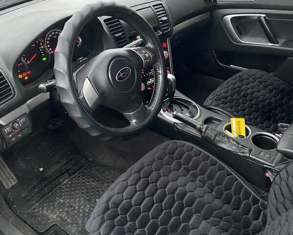 Сірий Субару Легасі, об'ємом двигуна 1.99 л та пробігом 280 тис. км за 5600 $, фото 4 на Automoto.ua