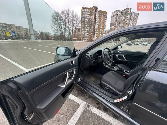 Серый Субару Легаси, объемом двигателя 1.99 л и пробегом 55 тыс. км за 8900 $, фото 11 на Automoto.ua