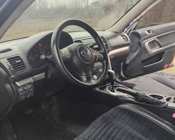 Сірий Субару Легасі, об'ємом двигуна 2 л та пробігом 340 тис. км за 5400 $, фото 6 на Automoto.ua