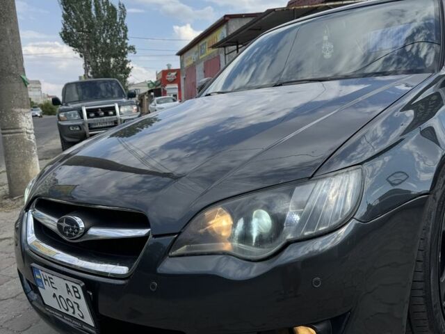 Серый Субару Легаси, объемом двигателя 2 л и пробегом 232 тыс. км за 6350 $, фото 3 на Automoto.ua
