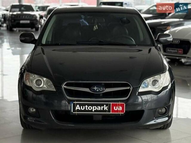 Сірий Субару Легасі, об'ємом двигуна 2 л та пробігом 320 тис. км за 6440 $, фото 1 на Automoto.ua