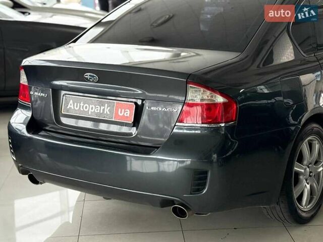 Сірий Субару Легасі, об'ємом двигуна 2 л та пробігом 320 тис. км за 6440 $, фото 4 на Automoto.ua