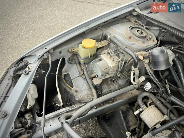 Серый Субару Легаси, объемом двигателя 2 л и пробегом 247 тыс. км за 3900 $, фото 21 на Automoto.ua