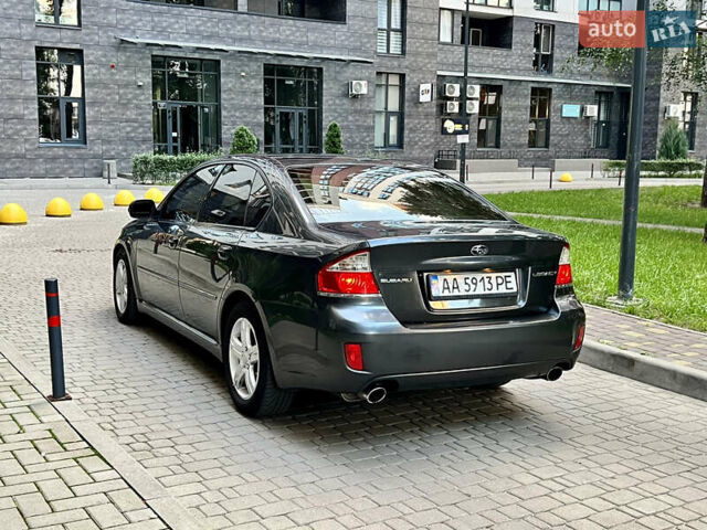 Сірий Субару Легасі, об'ємом двигуна 1.99 л та пробігом 318 тис. км за 4800 $, фото 5 на Automoto.ua