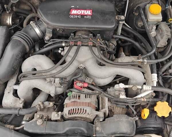 Сірий Субару Легасі, об'ємом двигуна 2 л та пробігом 340 тис. км за 5400 $, фото 4 на Automoto.ua