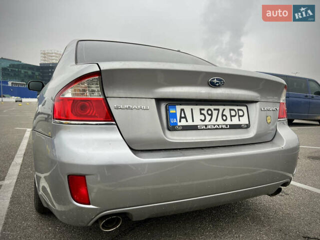 Серый Субару Легаси, объемом двигателя 2 л и пробегом 247 тыс. км за 3900 $, фото 13 на Automoto.ua