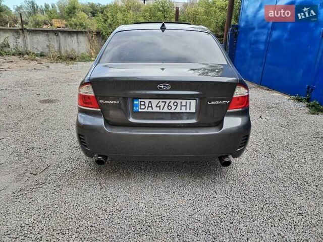 Сірий Субару Легасі, об'ємом двигуна 1.99 л та пробігом 257 тис. км за 6500 $, фото 5 на Automoto.ua