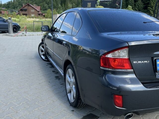 Серый Субару Легаси, объемом двигателя 2 л и пробегом 230 тыс. км за 5500 $, фото 7 на Automoto.ua
