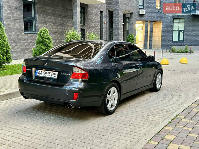 Сірий Субару Легасі, об'ємом двигуна 1.99 л та пробігом 318 тис. км за 4800 $, фото 3 на Automoto.ua