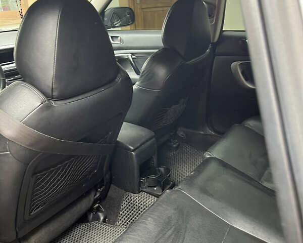 Серый Субару Легаси, объемом двигателя 2 л и пробегом 230 тыс. км за 5200 $, фото 3 на Automoto.ua