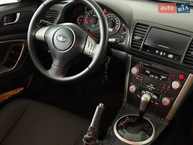 Сірий Субару Легасі, об'ємом двигуна 2 л та пробігом 320 тис. км за 6440 $, фото 17 на Automoto.ua