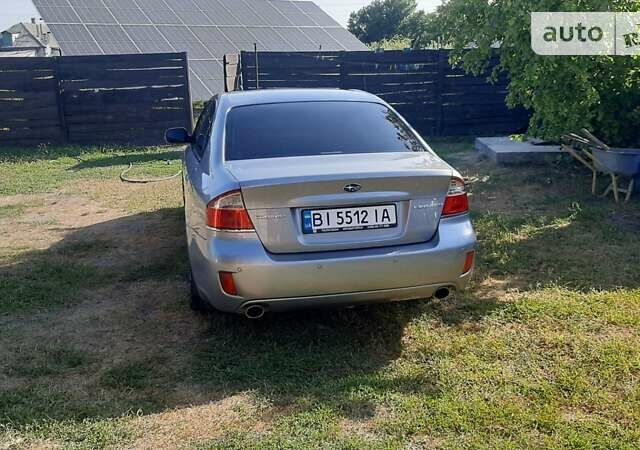 Сірий Субару Легасі, об'ємом двигуна 2 л та пробігом 228 тис. км за 4800 $, фото 1 на Automoto.ua