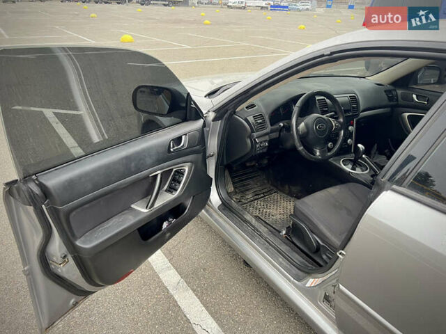 Серый Субару Легаси, объемом двигателя 2 л и пробегом 247 тыс. км за 3900 $, фото 14 на Automoto.ua