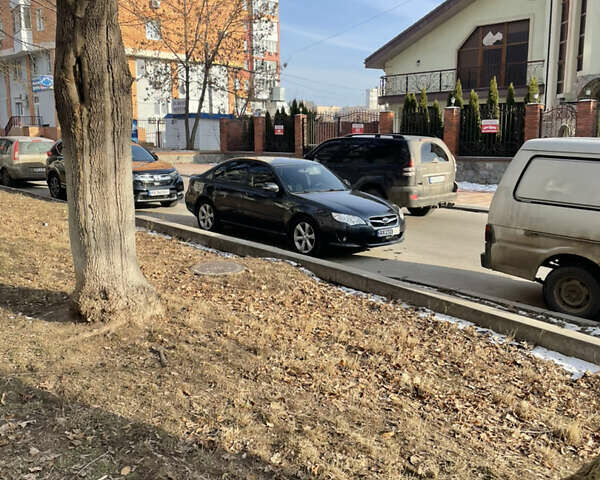 Сірий Субару Легасі, об'ємом двигуна 2 л та пробігом 165 тис. км за 7000 $, фото 2 на Automoto.ua