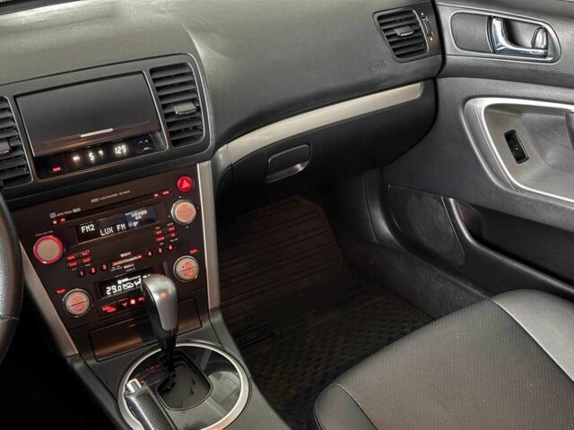 Серый Субару Легаси, объемом двигателя 2 л и пробегом 320 тыс. км за 6440 $, фото 16 на Automoto.ua