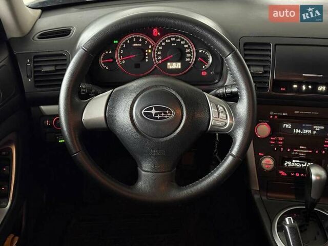 Сірий Субару Легасі, об'ємом двигуна 2 л та пробігом 320 тис. км за 6440 $, фото 15 на Automoto.ua