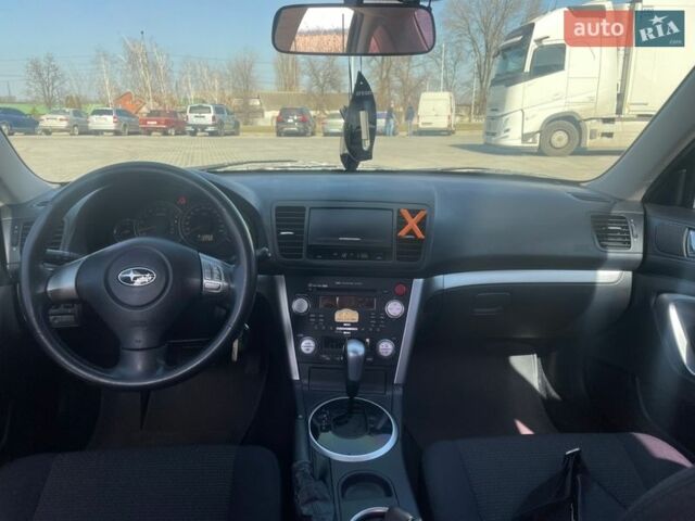 Серый Субару Легаси, объемом двигателя 1.99 л и пробегом 197 тыс. км за 6500 $, фото 5 на Automoto.ua