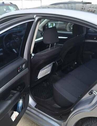 Сірий Субару Легасі, об'ємом двигуна 2.46 л та пробігом 198 тис. км за 7400 $, фото 13 на Automoto.ua