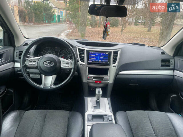 Серый Субару Легаси, объемом двигателя 2 л и пробегом 246 тыс. км за 8790 $, фото 16 на Automoto.ua
