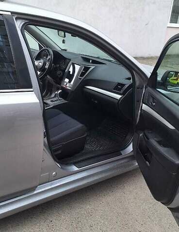 Сірий Субару Легасі, об'ємом двигуна 2.46 л та пробігом 198 тис. км за 7400 $, фото 11 на Automoto.ua