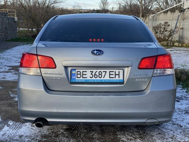 Сірий Субару Легасі, об'ємом двигуна 2.5 л та пробігом 214 тис. км за 7500 $, фото 4 на Automoto.ua