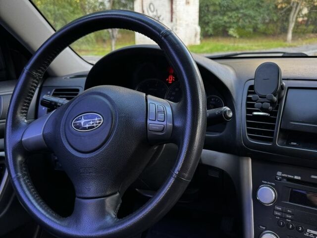 Серый Субару Легаси, объемом двигателя 2 л и пробегом 304 тыс. км за 6000 $, фото 10 на Automoto.ua