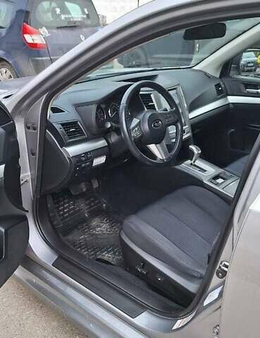 Сірий Субару Легасі, об'ємом двигуна 2.46 л та пробігом 198 тис. км за 7400 $, фото 14 на Automoto.ua