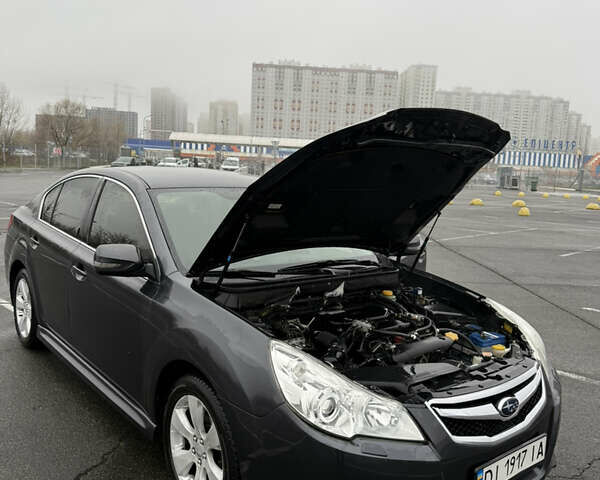 Сірий Субару Легасі, об'ємом двигуна 1.99 л та пробігом 248 тис. км за 6500 $, фото 3 на Automoto.ua