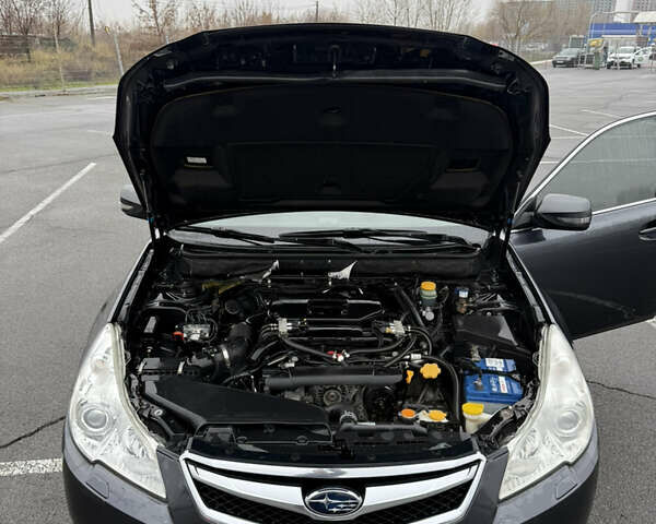 Сірий Субару Легасі, об'ємом двигуна 1.99 л та пробігом 248 тис. км за 6500 $, фото 2 на Automoto.ua