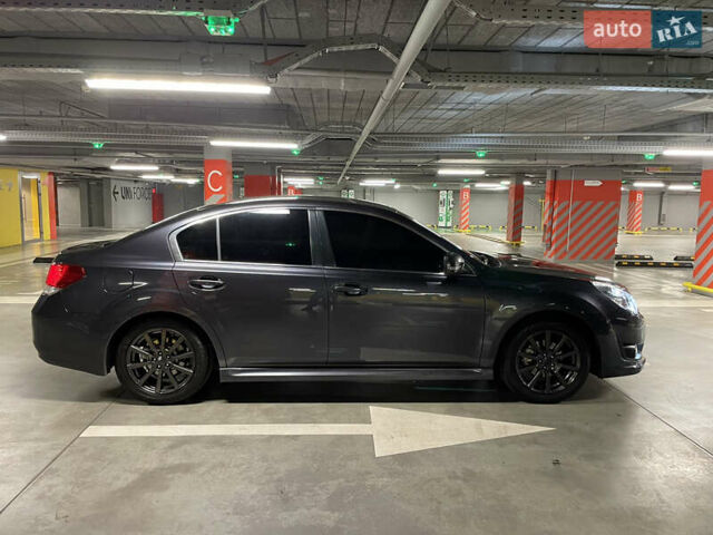 Серый Субару Легаси, объемом двигателя 2 л и пробегом 228 тыс. км за 9600 $, фото 28 на Automoto.ua