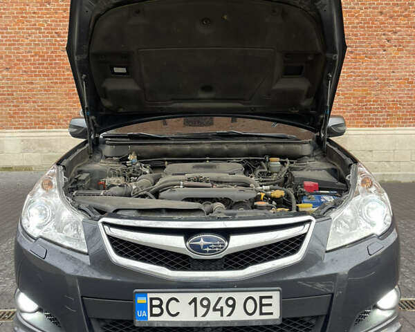 Серый Субару Легаси, объемом двигателя 2 л и пробегом 228 тыс. км за 9600 $, фото 16 на Automoto.ua