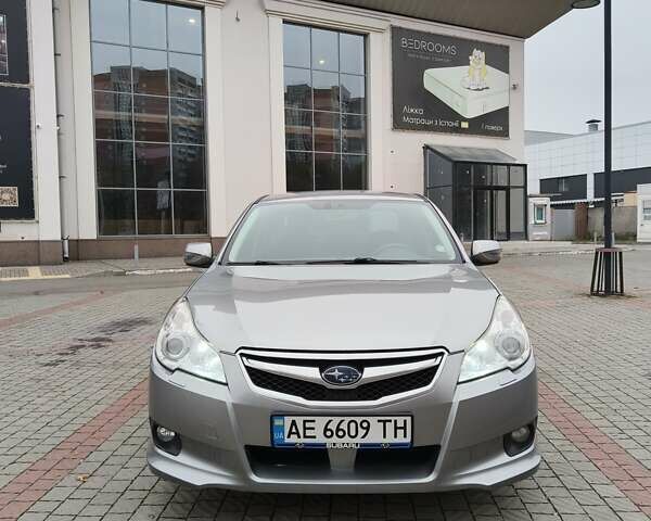 Сірий Субару Легасі, об'ємом двигуна 2.46 л та пробігом 219 тис. км за 8400 $, фото 2 на Automoto.ua