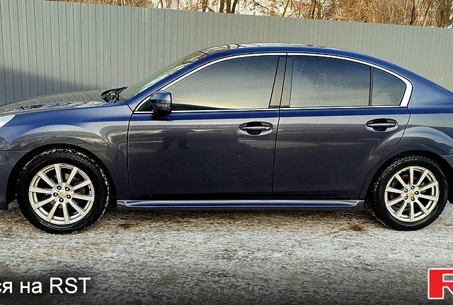 Сірий Субару Легасі, об'ємом двигуна 2.5 л та пробігом 230 тис. км за 7900 $, фото 1 на Automoto.ua