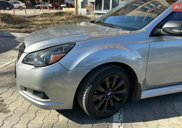 Сірий Субару Легасі, об'ємом двигуна 2.46 л та пробігом 229 тис. км за 7100 $, фото 1 на Automoto.ua