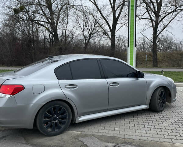 Сірий Субару Легасі, об'ємом двигуна 3.63 л та пробігом 152 тис. км за 8500 $, фото 4 на Automoto.ua