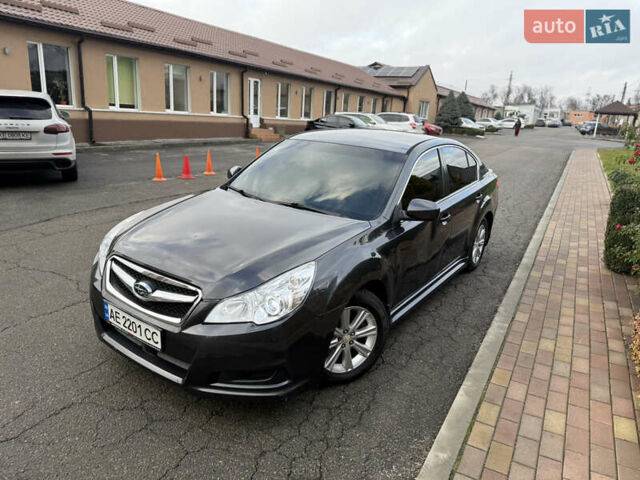Серый Субару Легаси, объемом двигателя 2.5 л и пробегом 190 тыс. км за 6499 $, фото 5 на Automoto.ua
