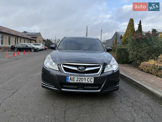 Серый Субару Легаси, объемом двигателя 2.46 л и пробегом 190 тыс. км за 5999 $, фото 6 на Automoto.ua