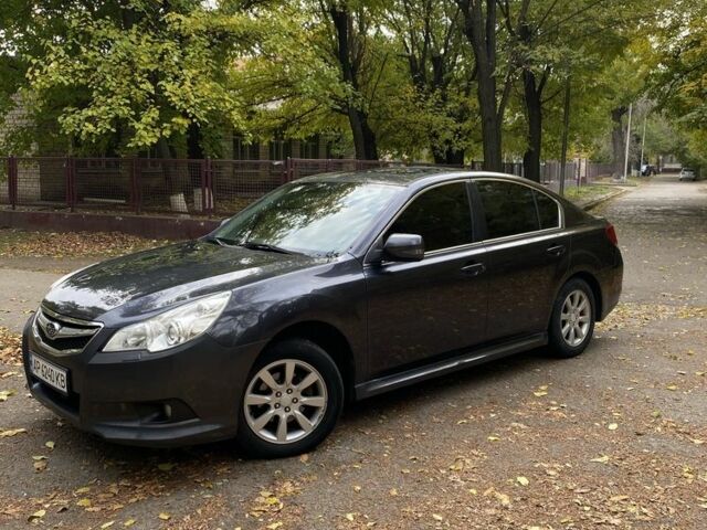 Субару Легаси 2011 в Запорожье на Automoto.ua Серый Субару Легаси, объемом двигателя 2 л и пробегом 175 тыс. км за 7500 $, фото 2 на Automoto.ua