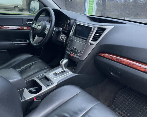 Сірий Субару Легасі, об'ємом двигуна 3.63 л та пробігом 152 тис. км за 8500 $, фото 12 на Automoto.ua