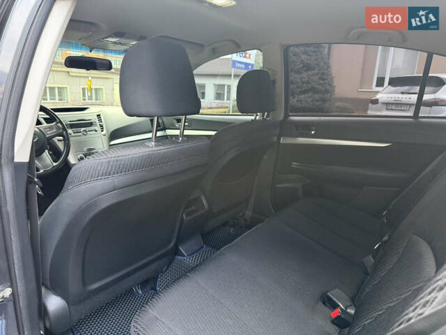 Серый Субару Легаси, объемом двигателя 2.5 л и пробегом 190 тыс. км за 6499 $, фото 17 на Automoto.ua