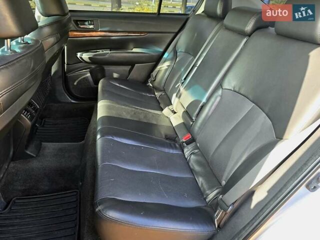 Сірий Субару Легасі, об'ємом двигуна 2.5 л та пробігом 219 тис. км за 7500 $, фото 13 на Automoto.ua