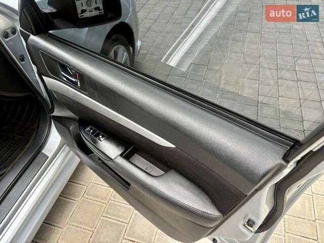Сірий Субару Легасі, об'ємом двигуна 2.46 л та пробігом 259 тис. км за 5900 $, фото 26 на Automoto.ua