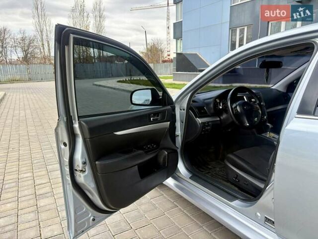 Сірий Субару Легасі, об'ємом двигуна 2.46 л та пробігом 259 тис. км за 5900 $, фото 29 на Automoto.ua